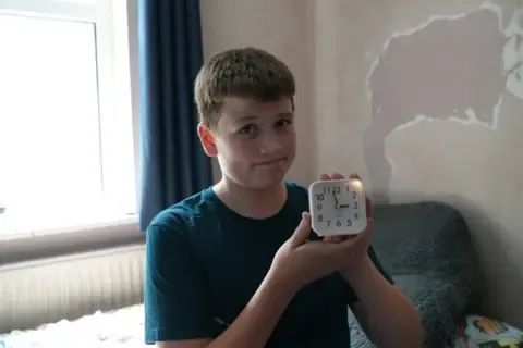 Adolescents Change Their Rooms Into Device-Free Spaces: Surprising Results